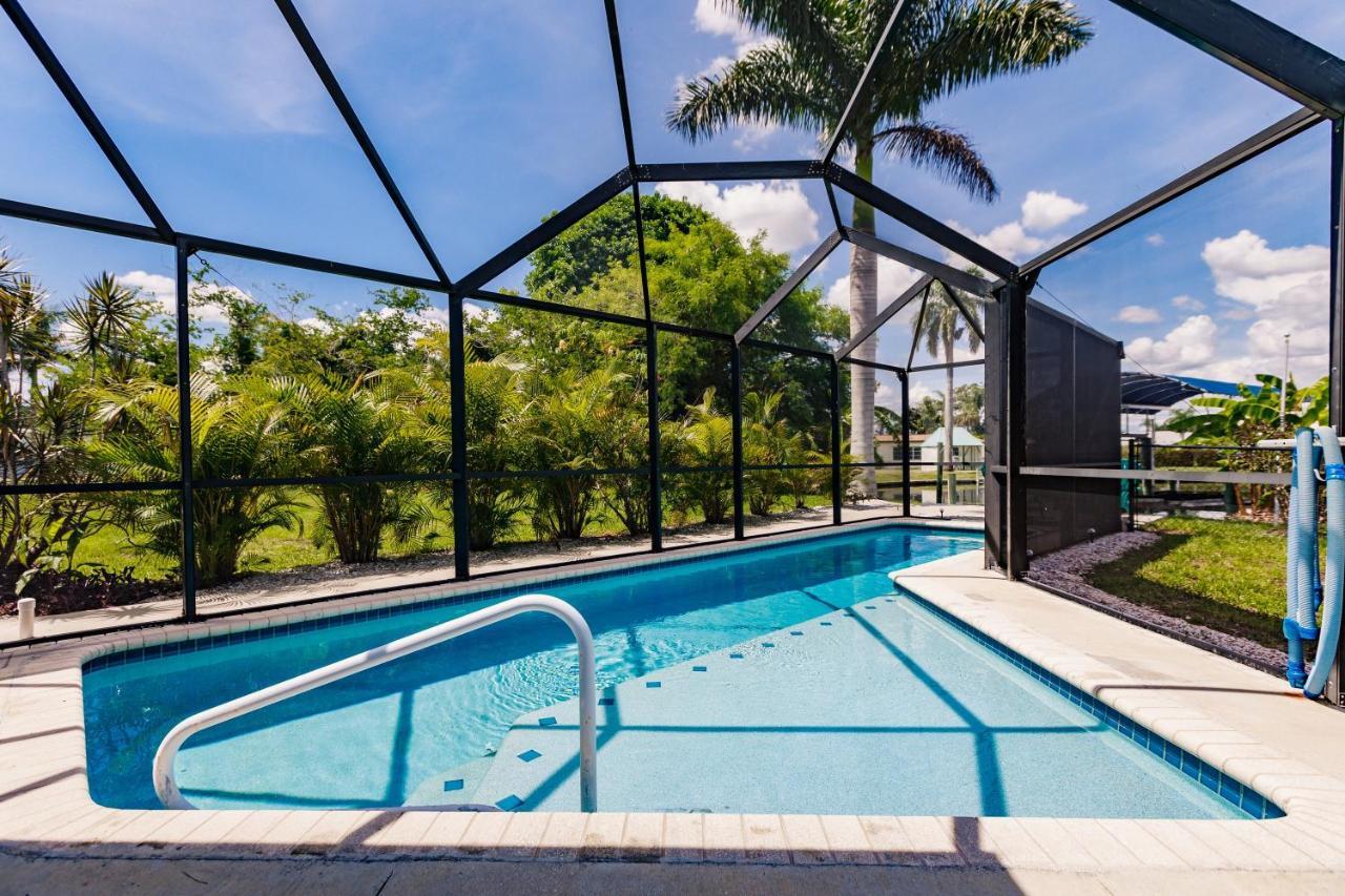 New! Dock Canal Family Home W/Pool & Gulf Access! Норт-Форт-Майерс Экстерьер фото